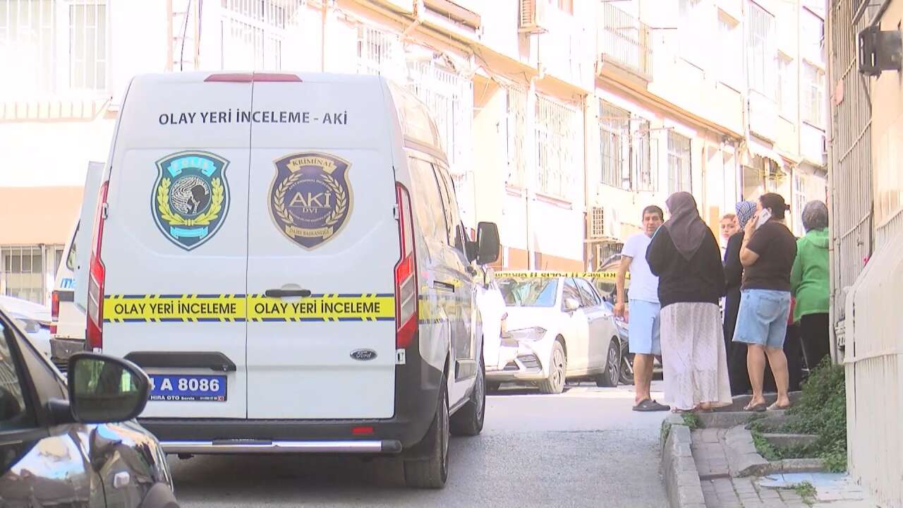 Bir evde 3 ceset! Eşini ve kızını öldürüp, kendi yaşamına son verdi 4